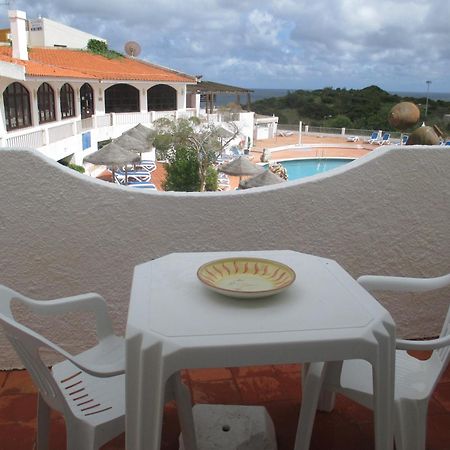 Apartamentos Salema Praia Club Buitenkant foto