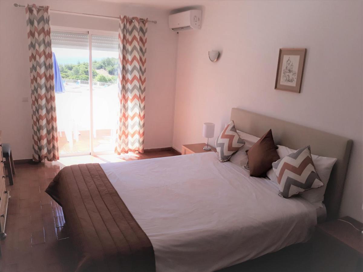 Apartamentos Salema Praia Club Buitenkant foto