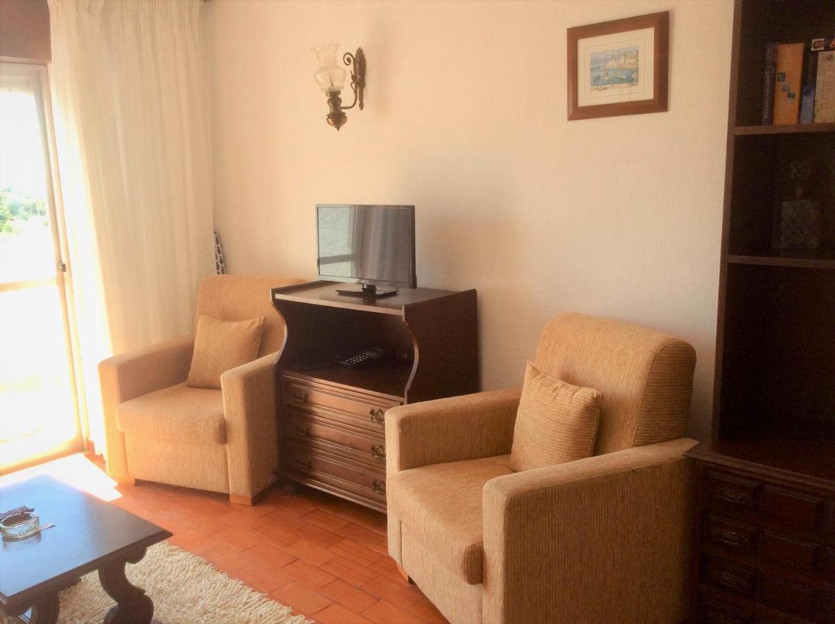 Apartamentos Salema Praia Club Buitenkant foto