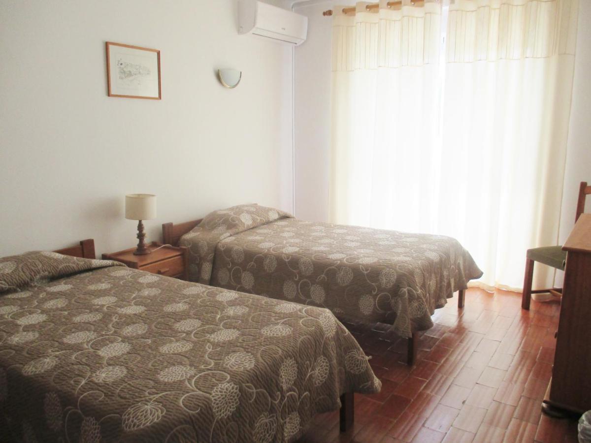 Apartamentos Salema Praia Club Buitenkant foto