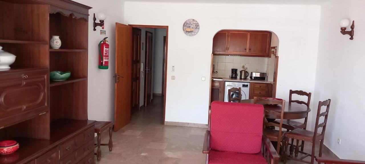 Apartamentos Salema Praia Club Buitenkant foto
