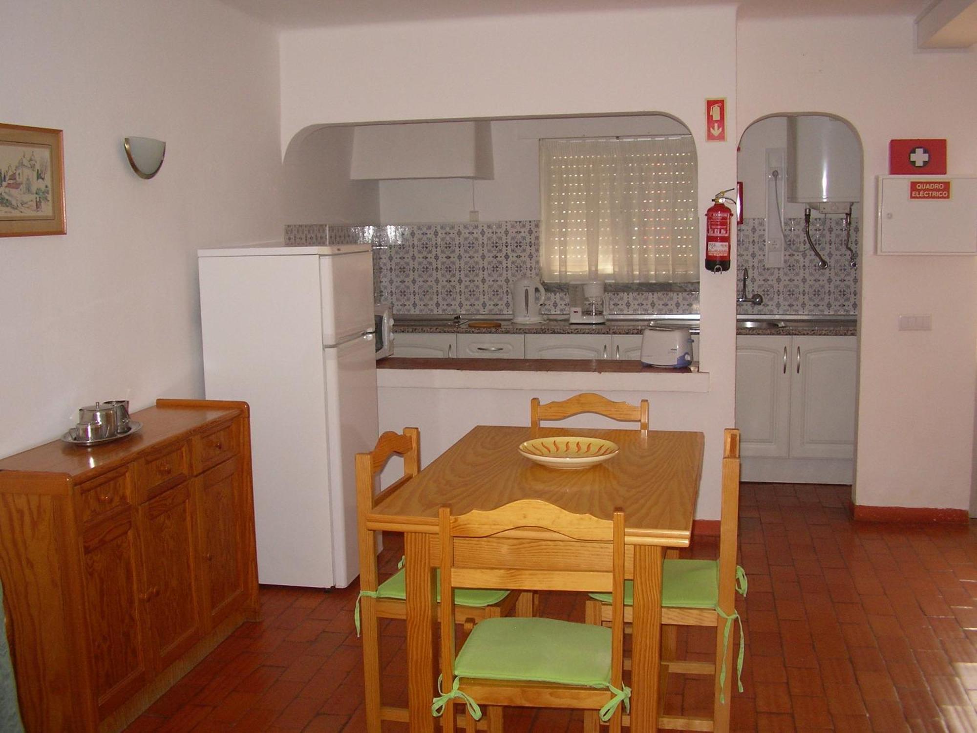 Apartamentos Salema Praia Club Buitenkant foto