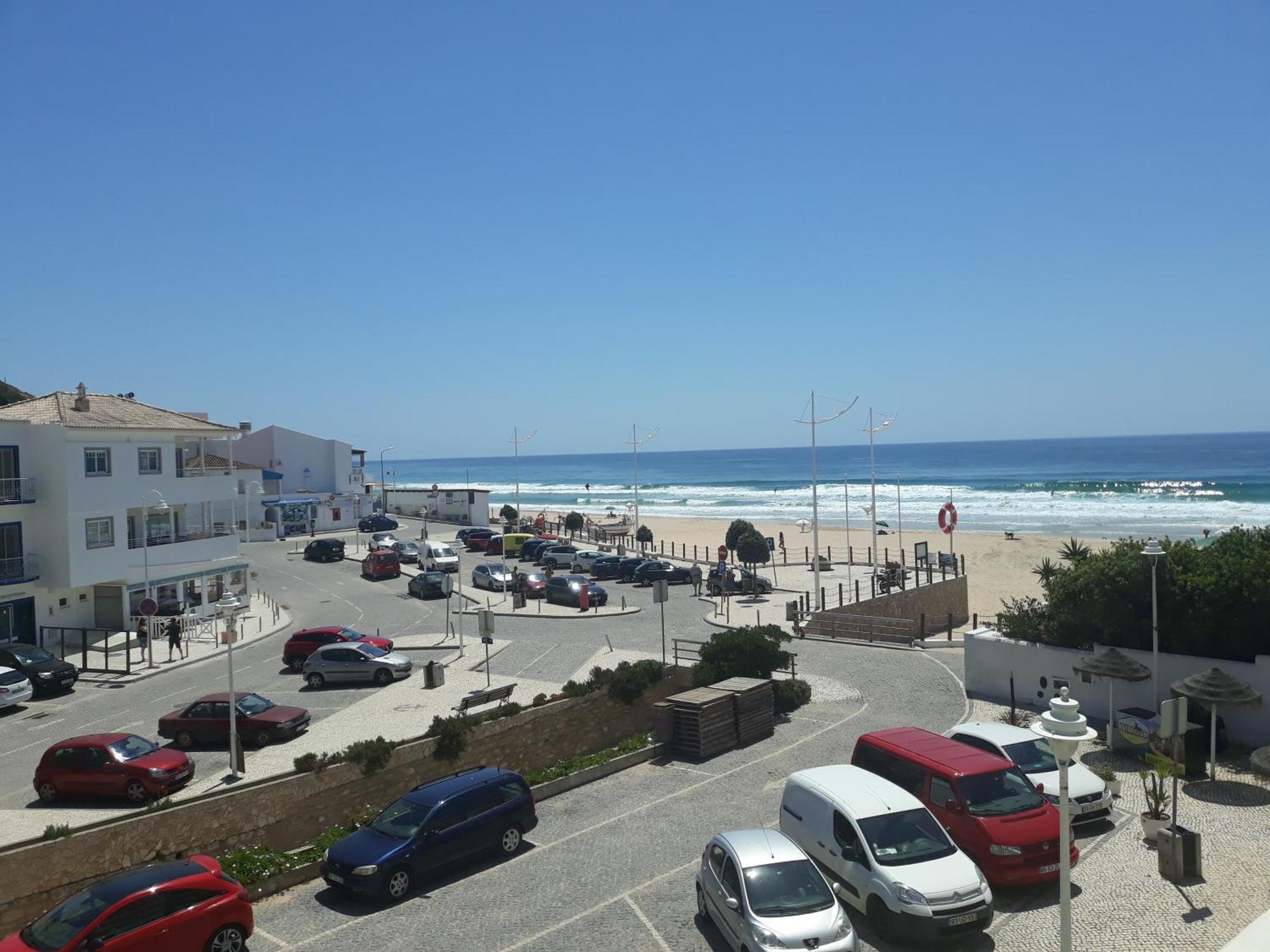 Apartamentos Salema Praia Club Buitenkant foto