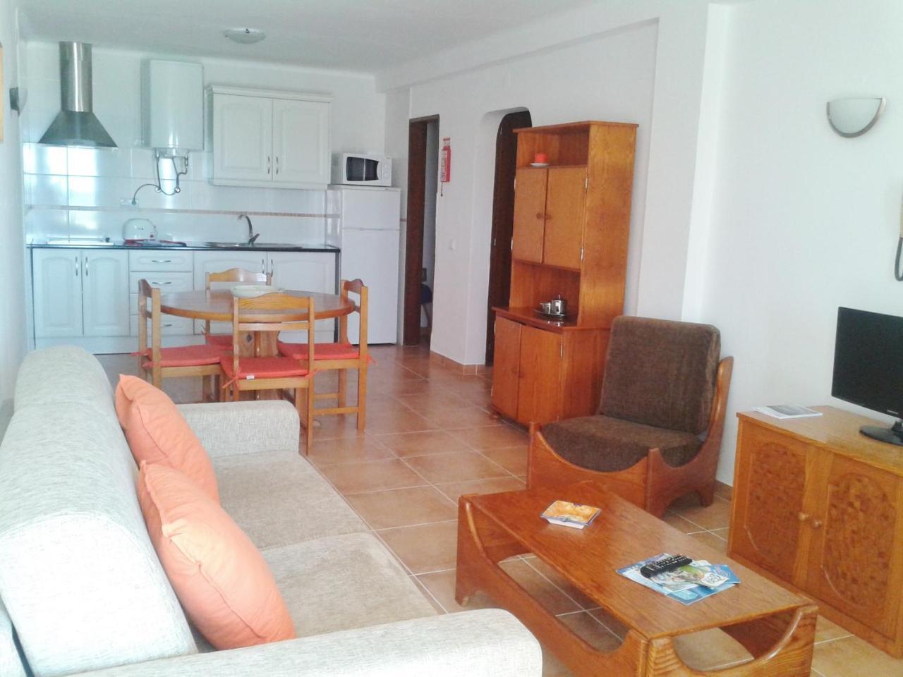 Apartamentos Salema Praia Club Buitenkant foto