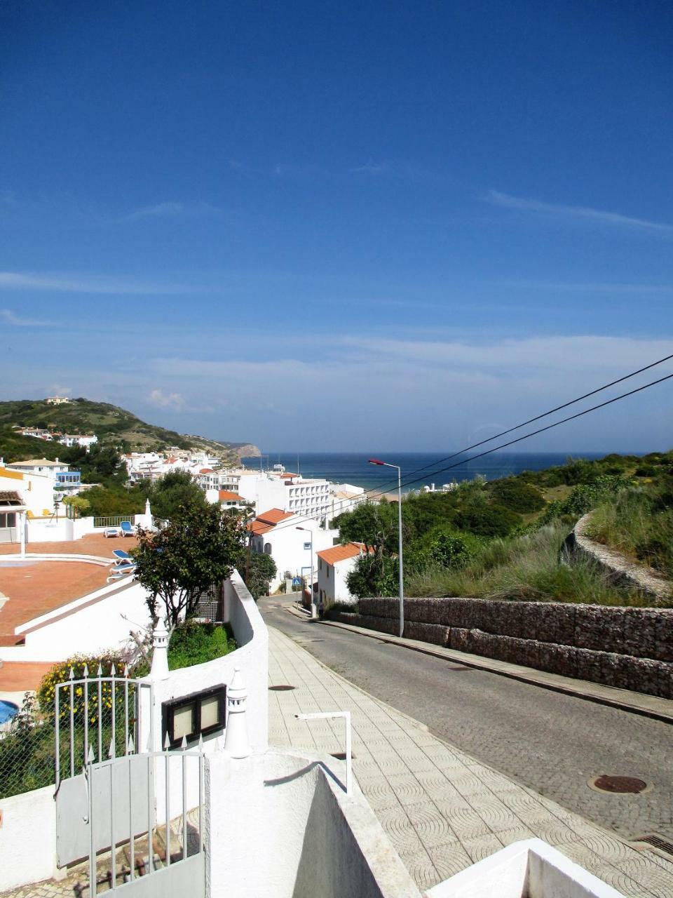 Apartamentos Salema Praia Club Buitenkant foto