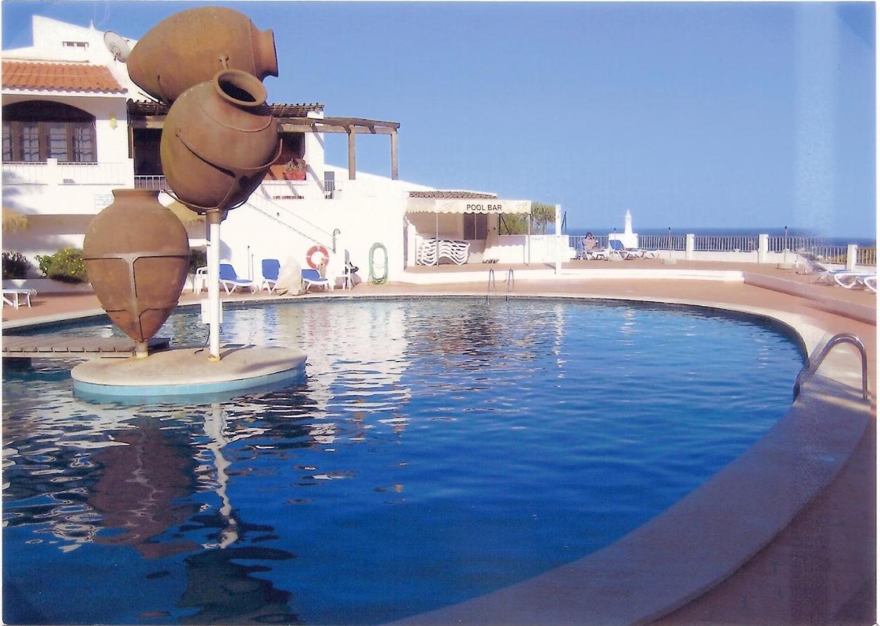 Apartamentos Salema Praia Club Buitenkant foto